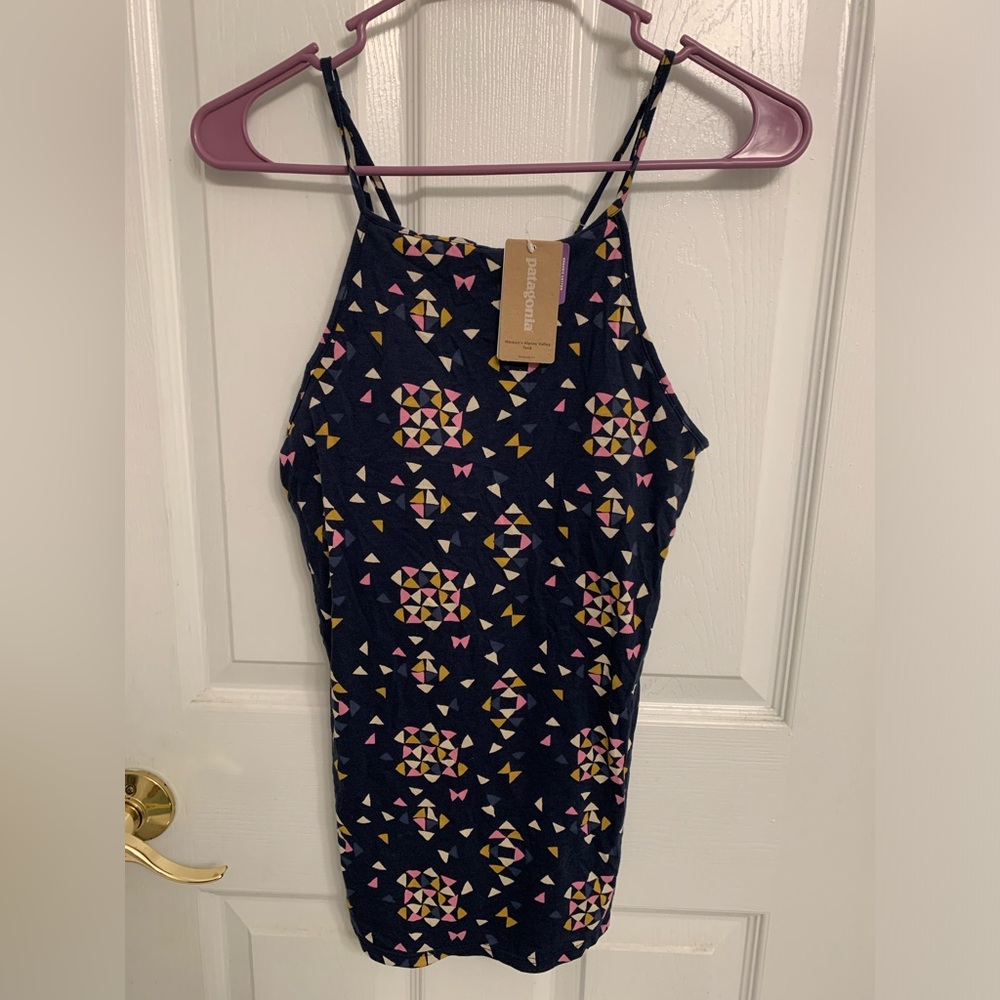 Patagonia NWT size medium Alpine Valley Tank Top